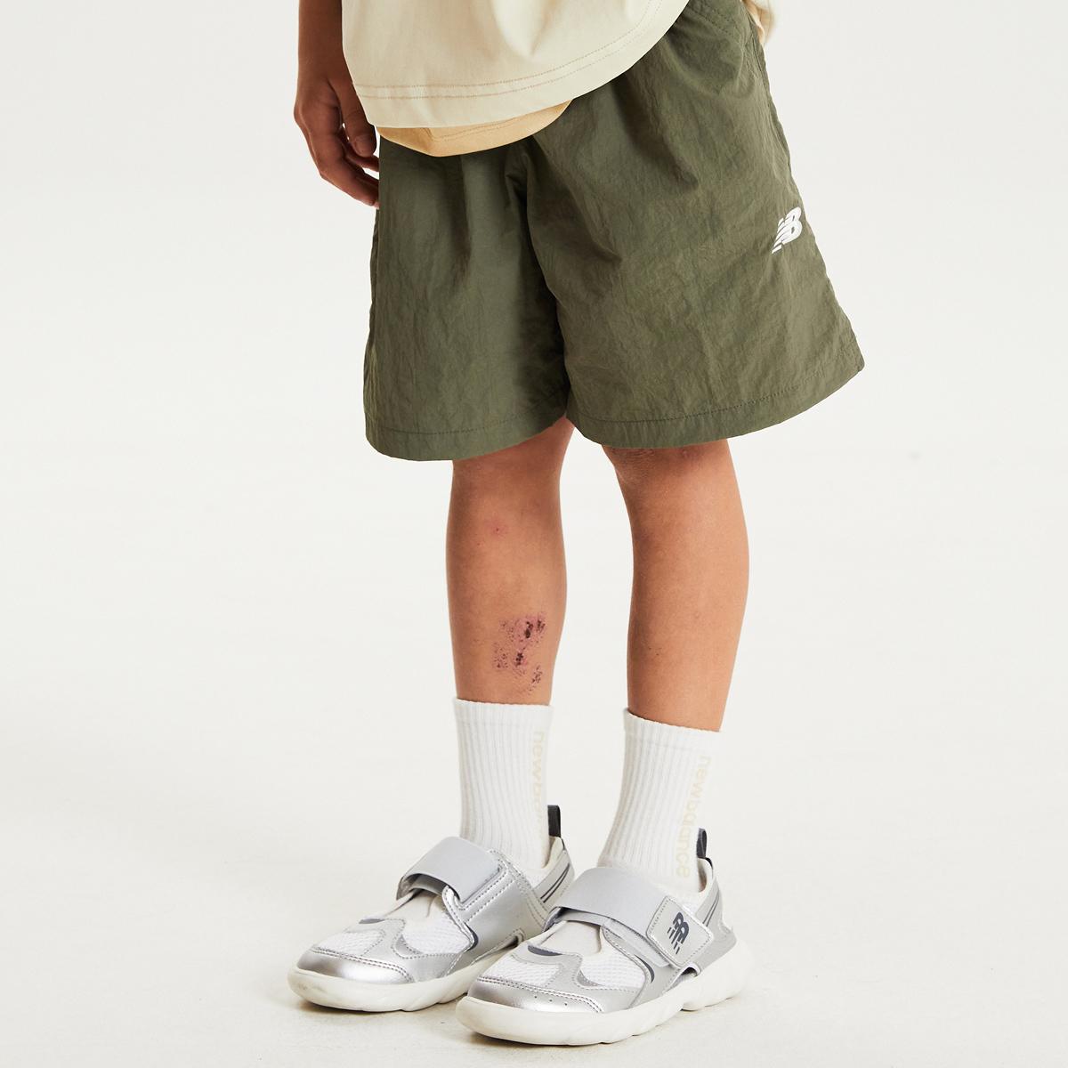 (49)Khaki