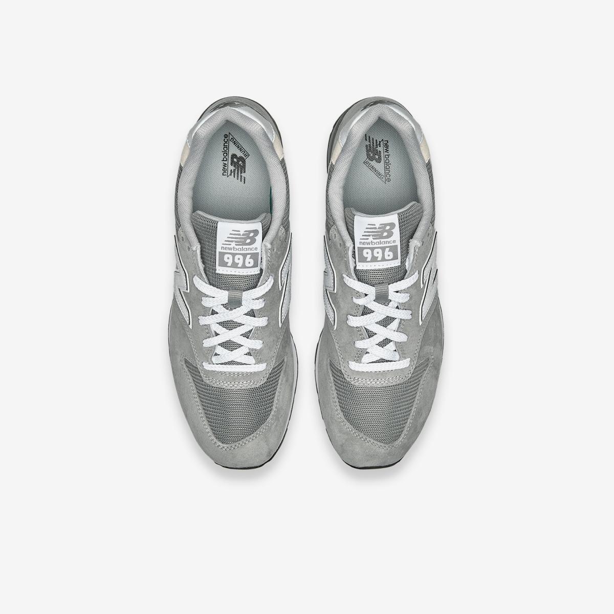 (15)Gray