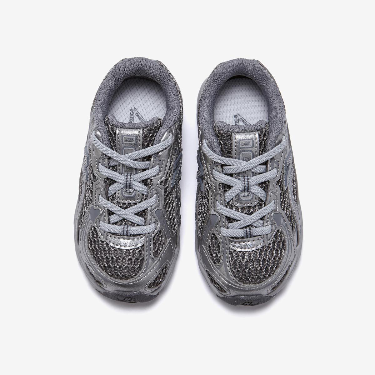 (15)Gray