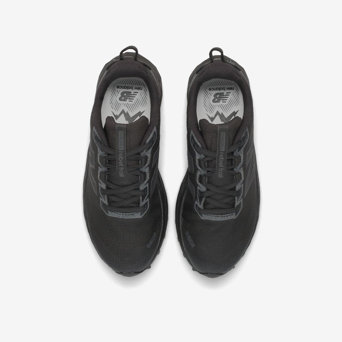 (19)Black