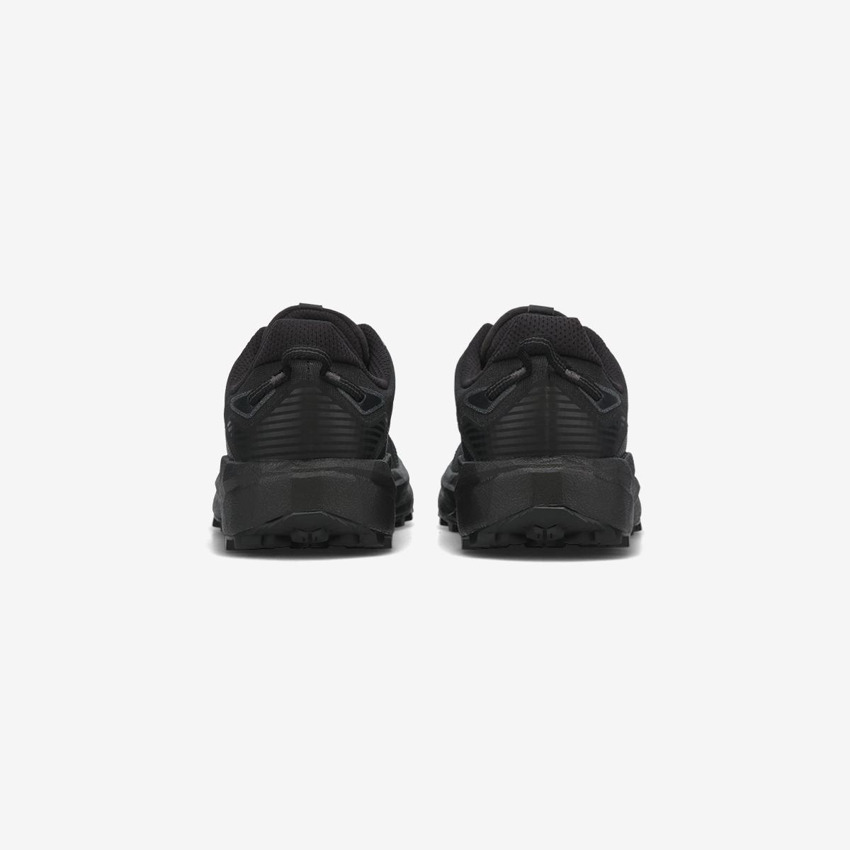 (19)Black