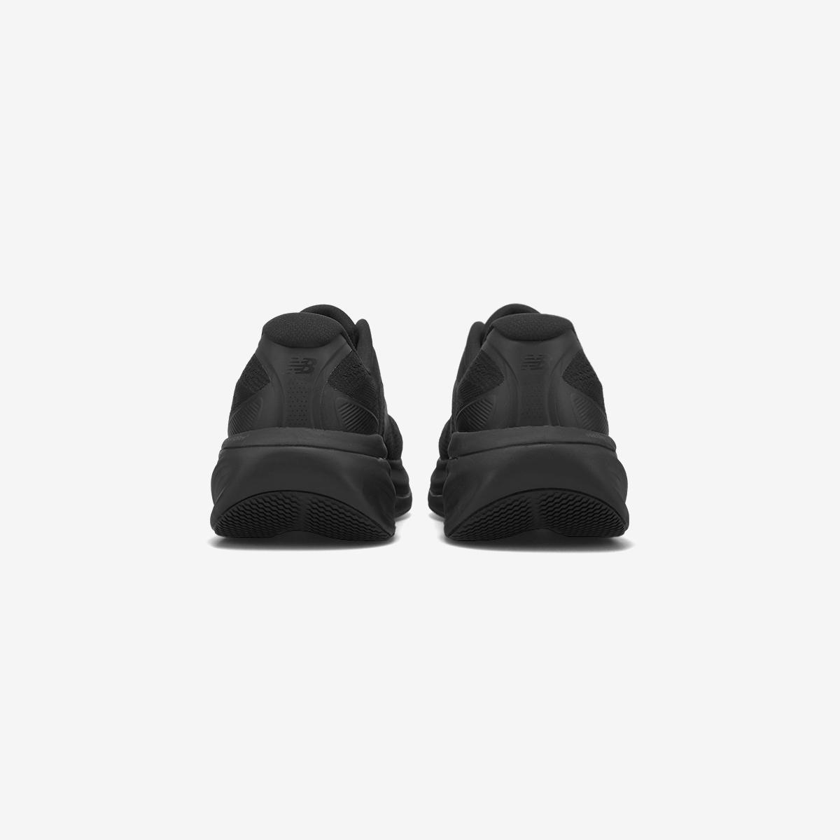 (19)Black