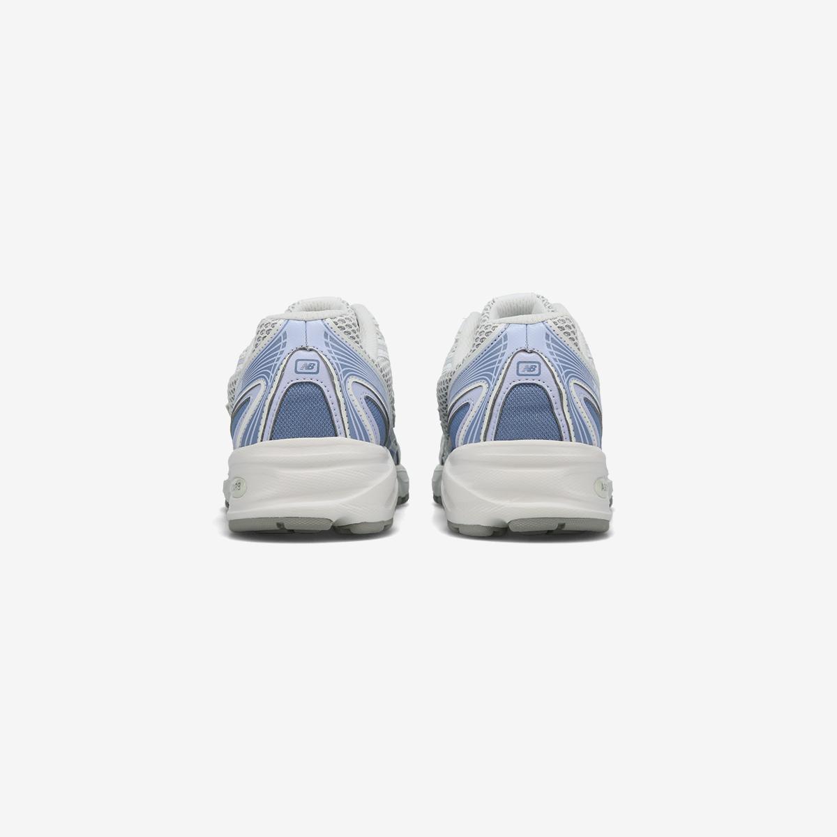 (50)Blue