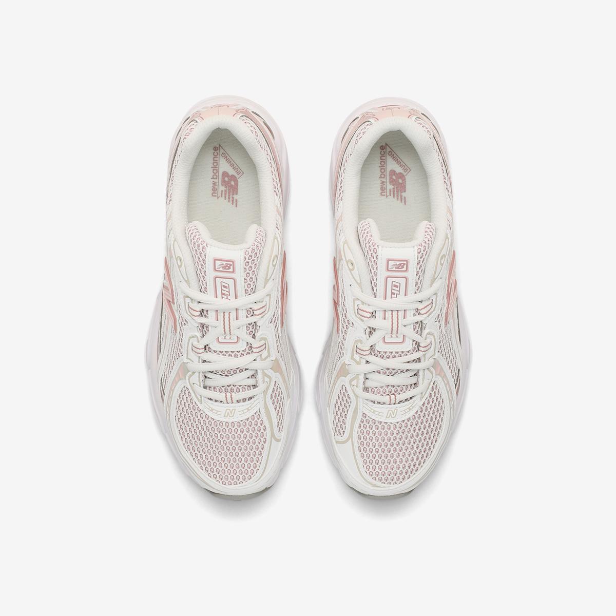 (25)Pink