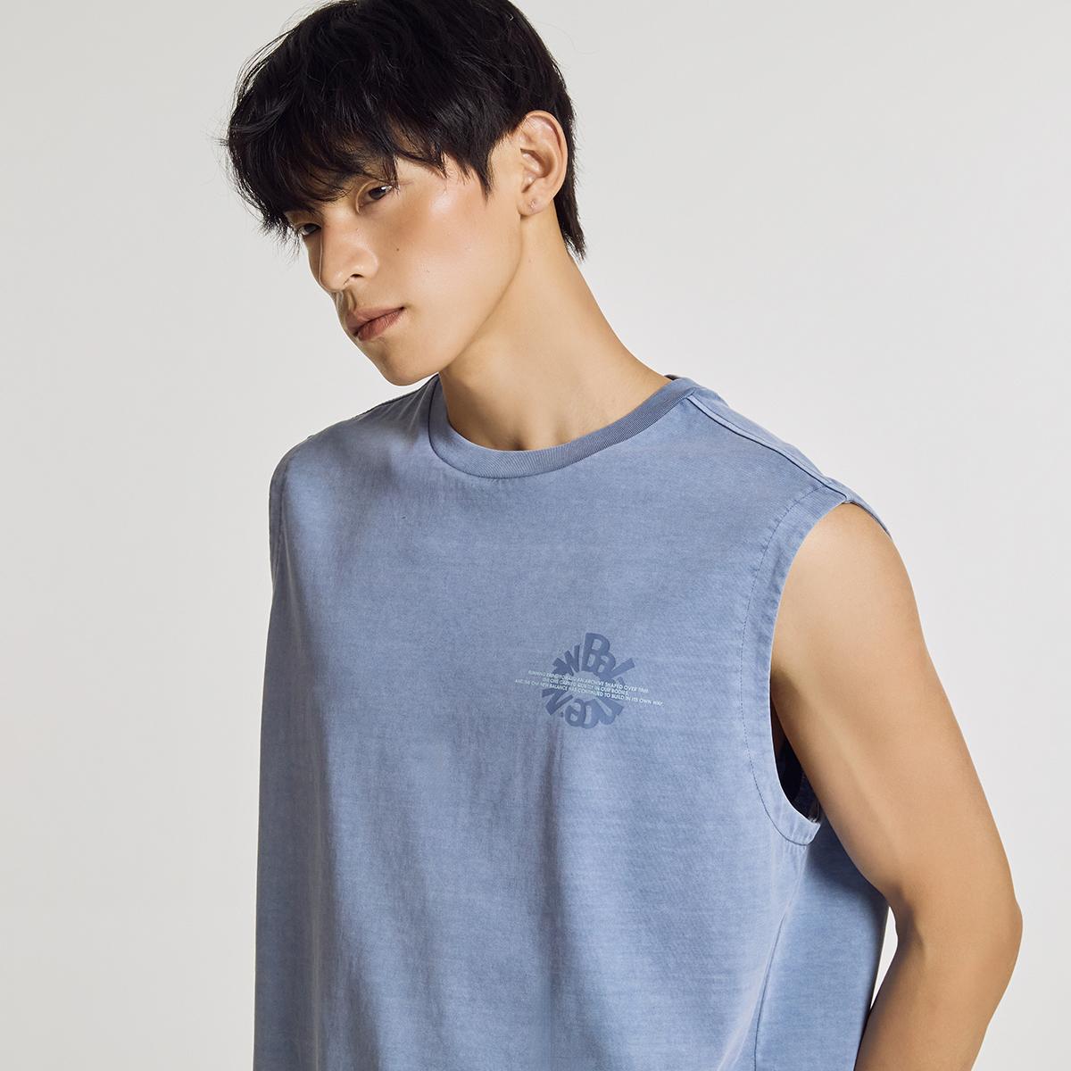(83)Greyish Blue