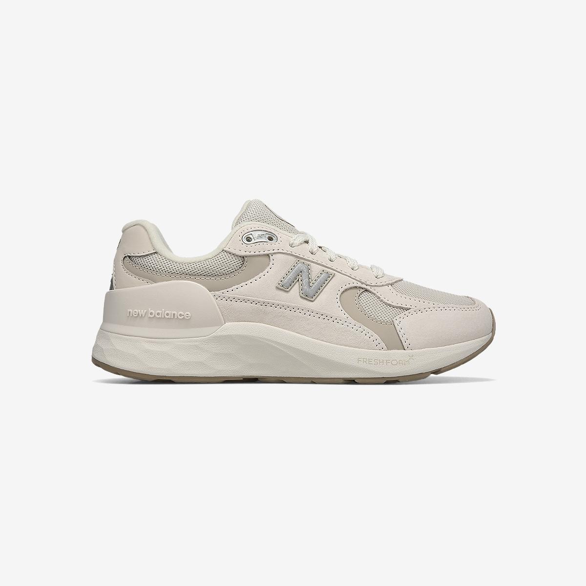 (35)Beige