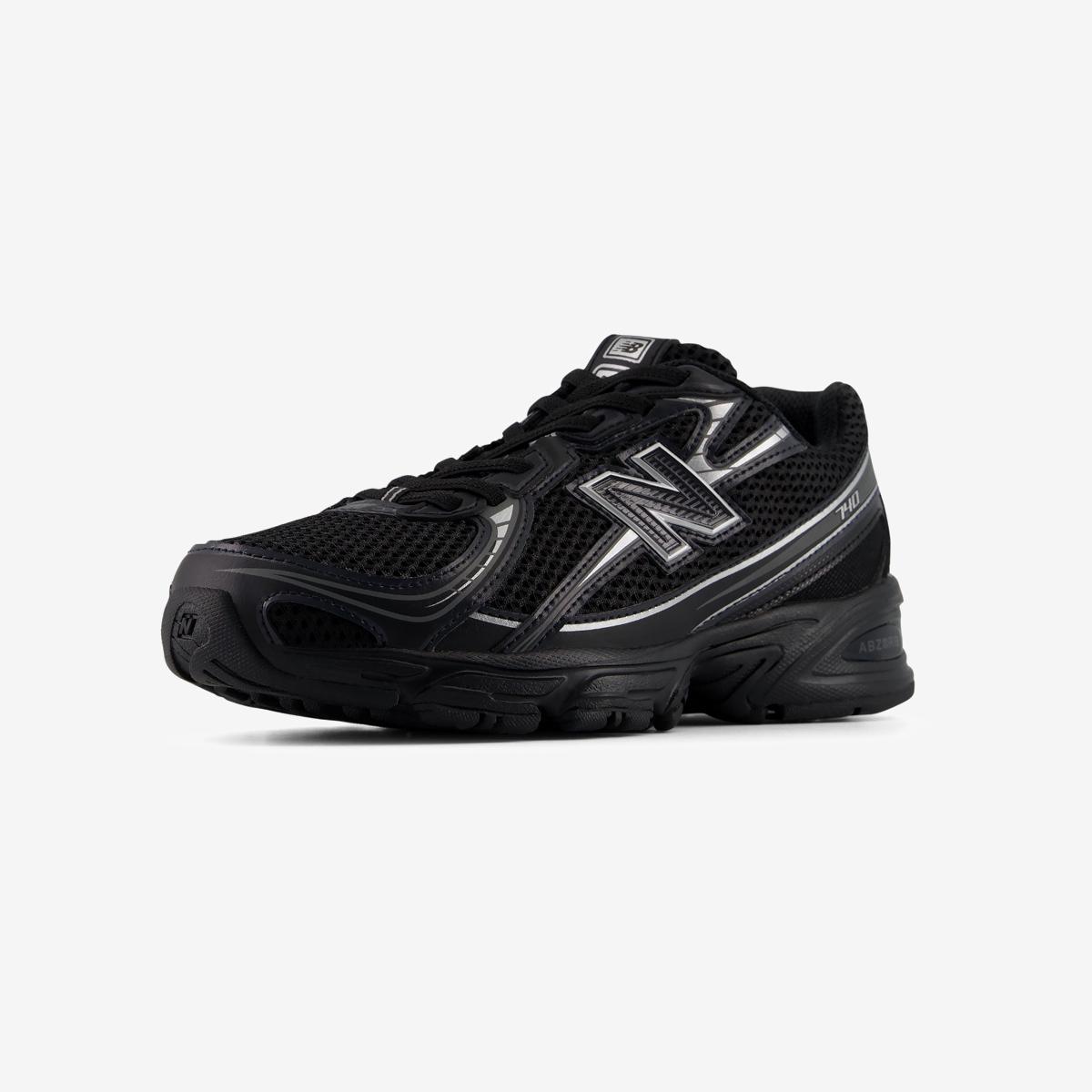 (19)Black