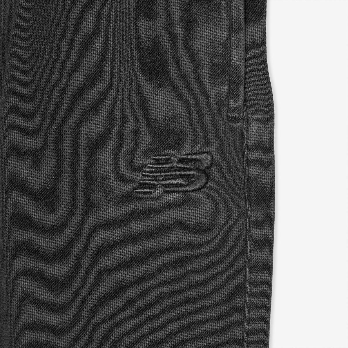(60)Charcoal