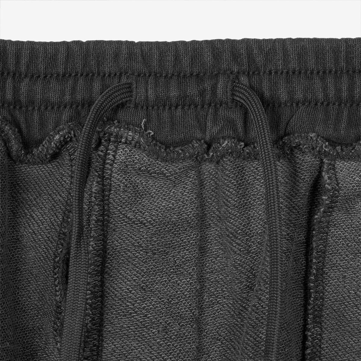 (60)Charcoal