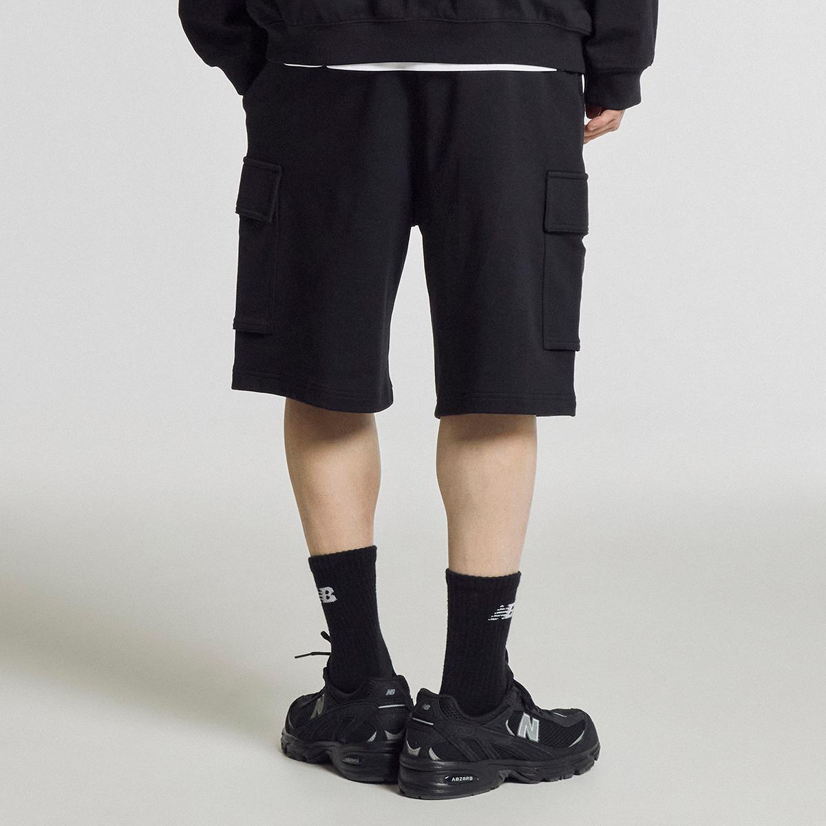 (19)Black