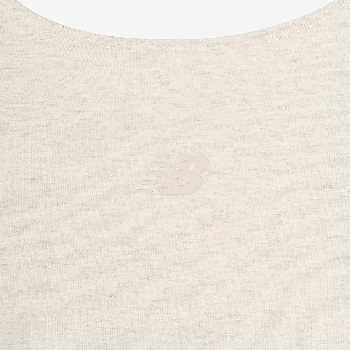(39)Ivory