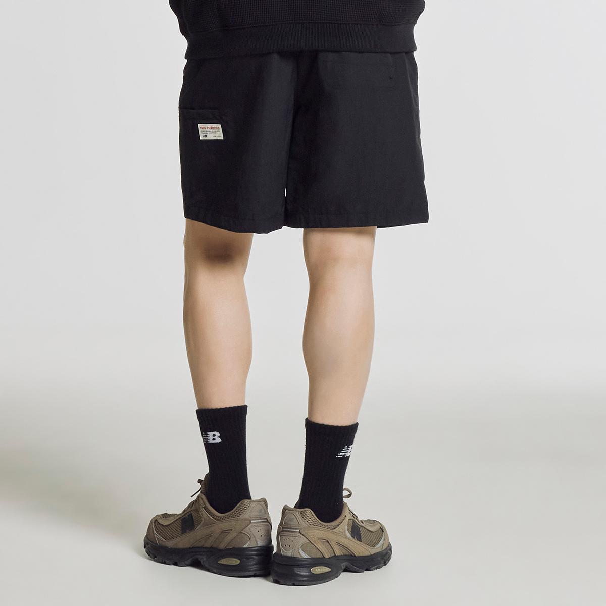 (19)Black