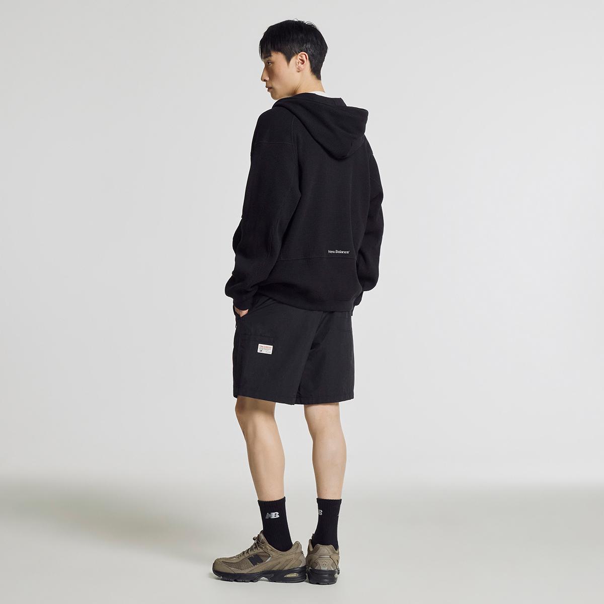 (19)Black