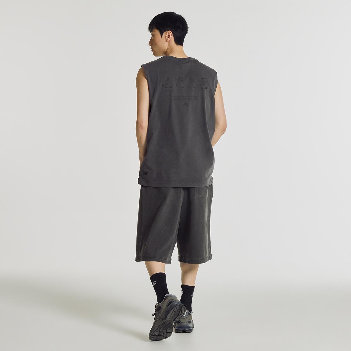 (60)Charcoal