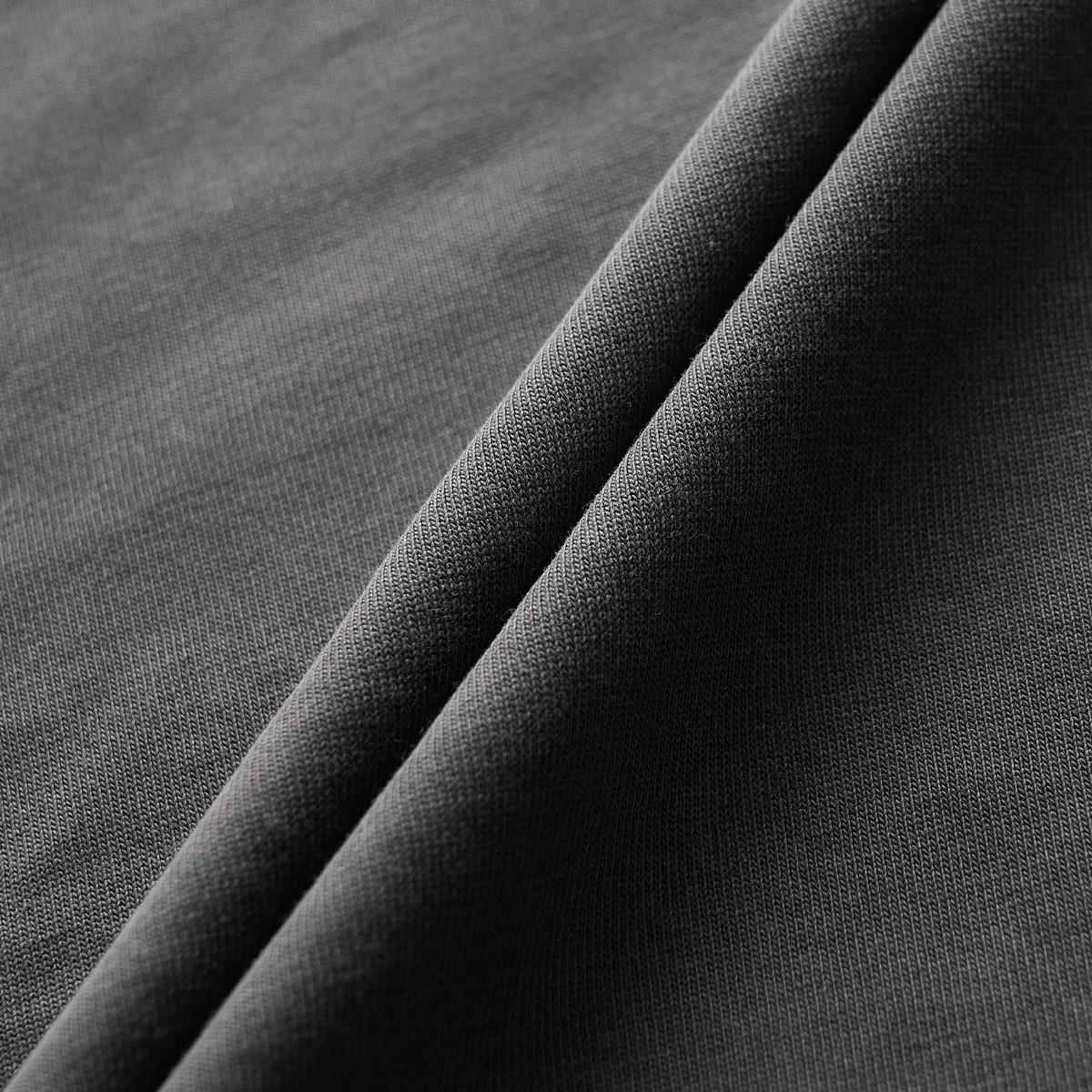 (60)Charcoal