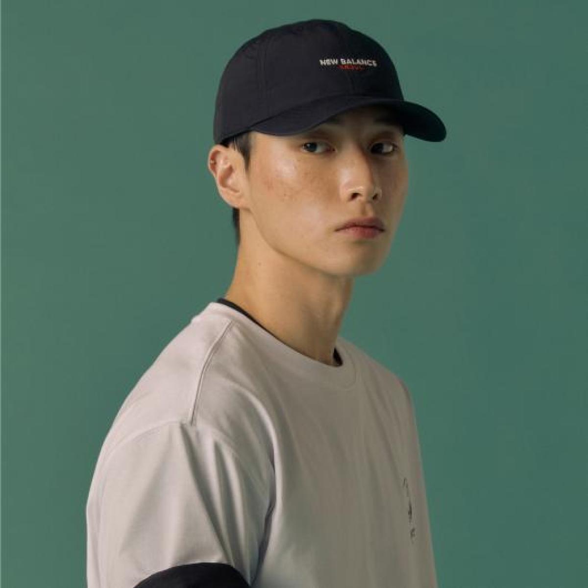 (19)Black