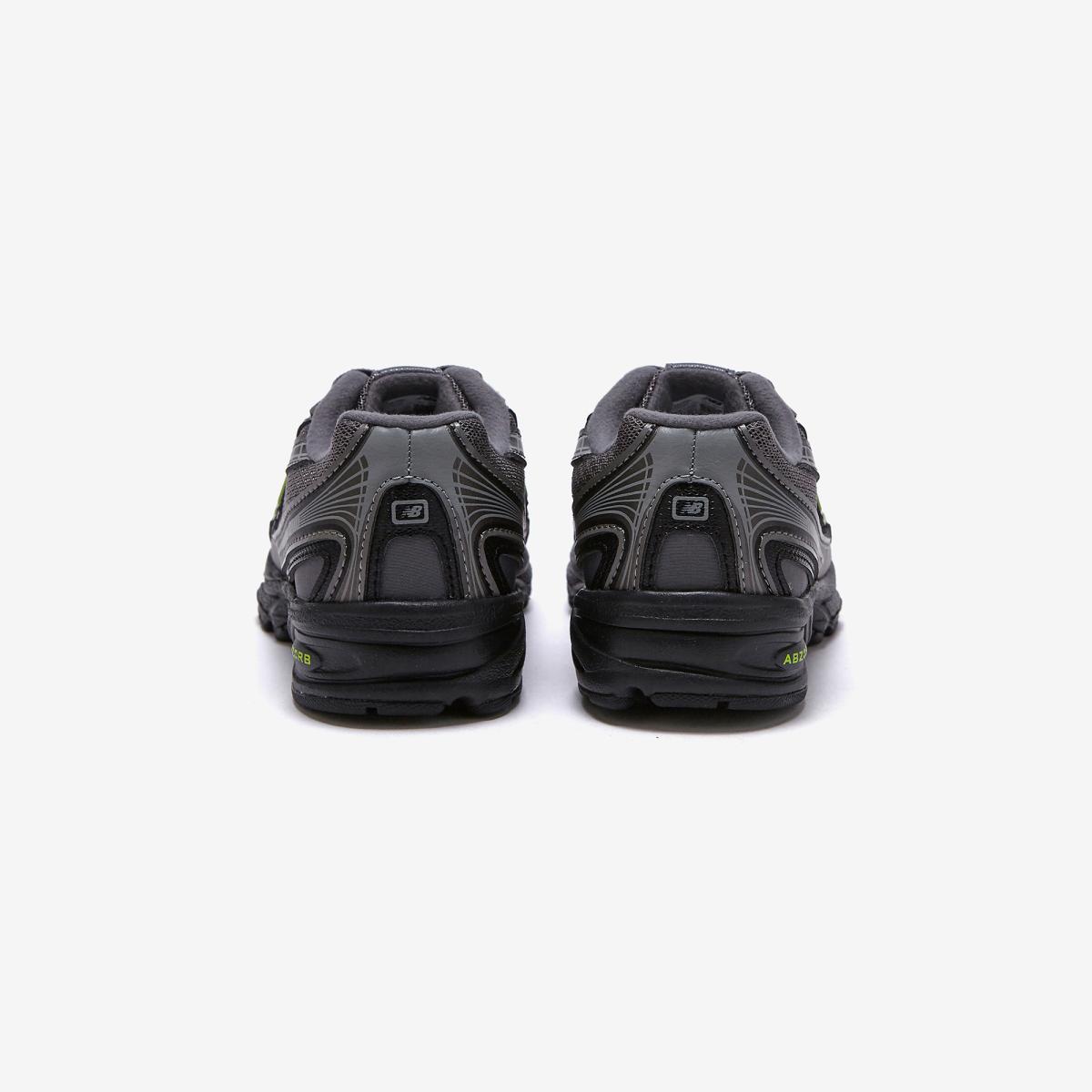 (17)Dark Gray