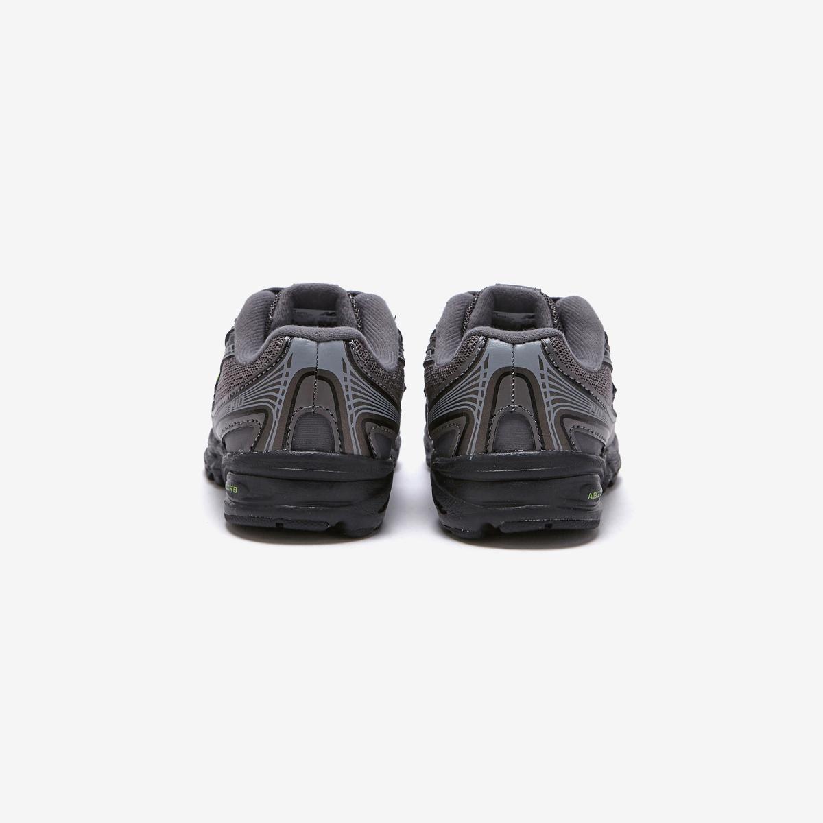 (17)Dark Gray