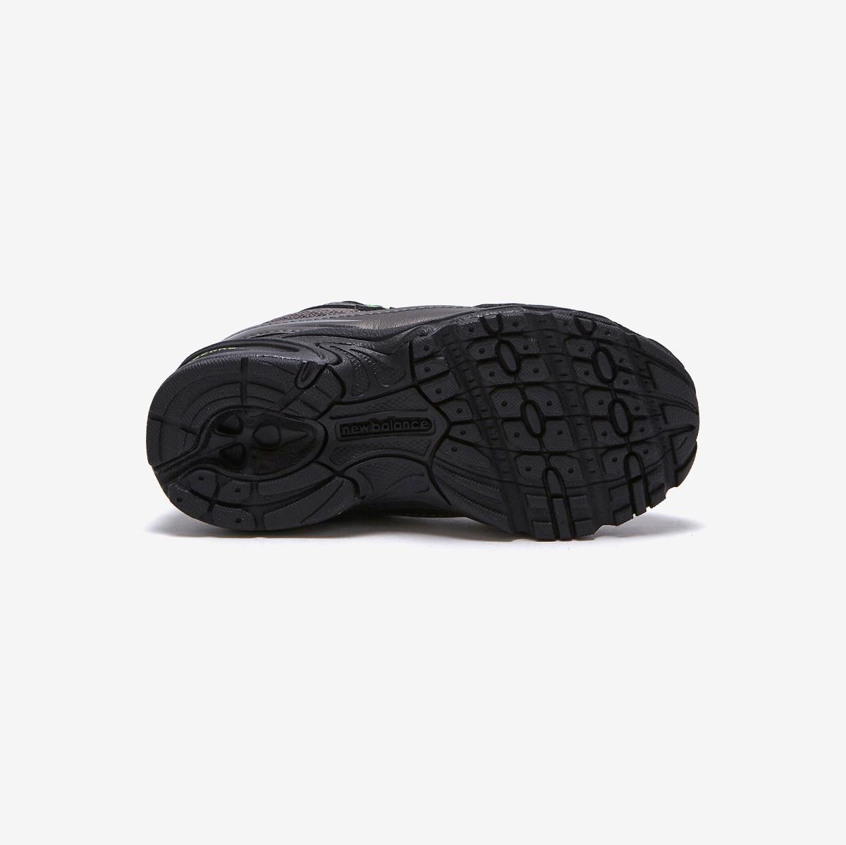(17)Dark Gray