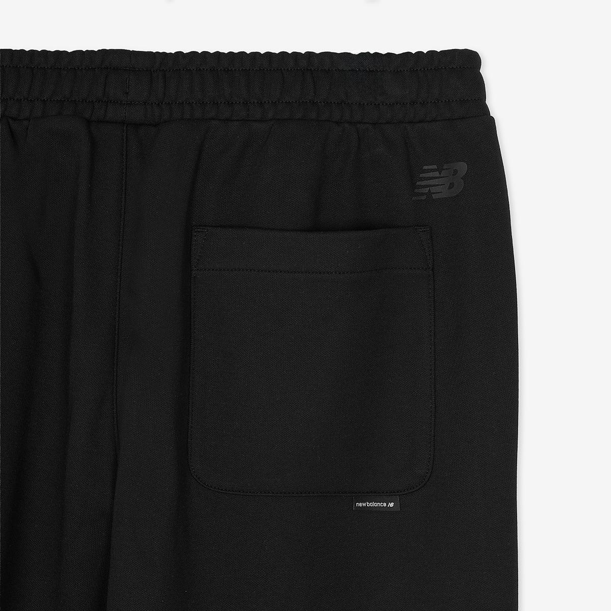 (19)Black