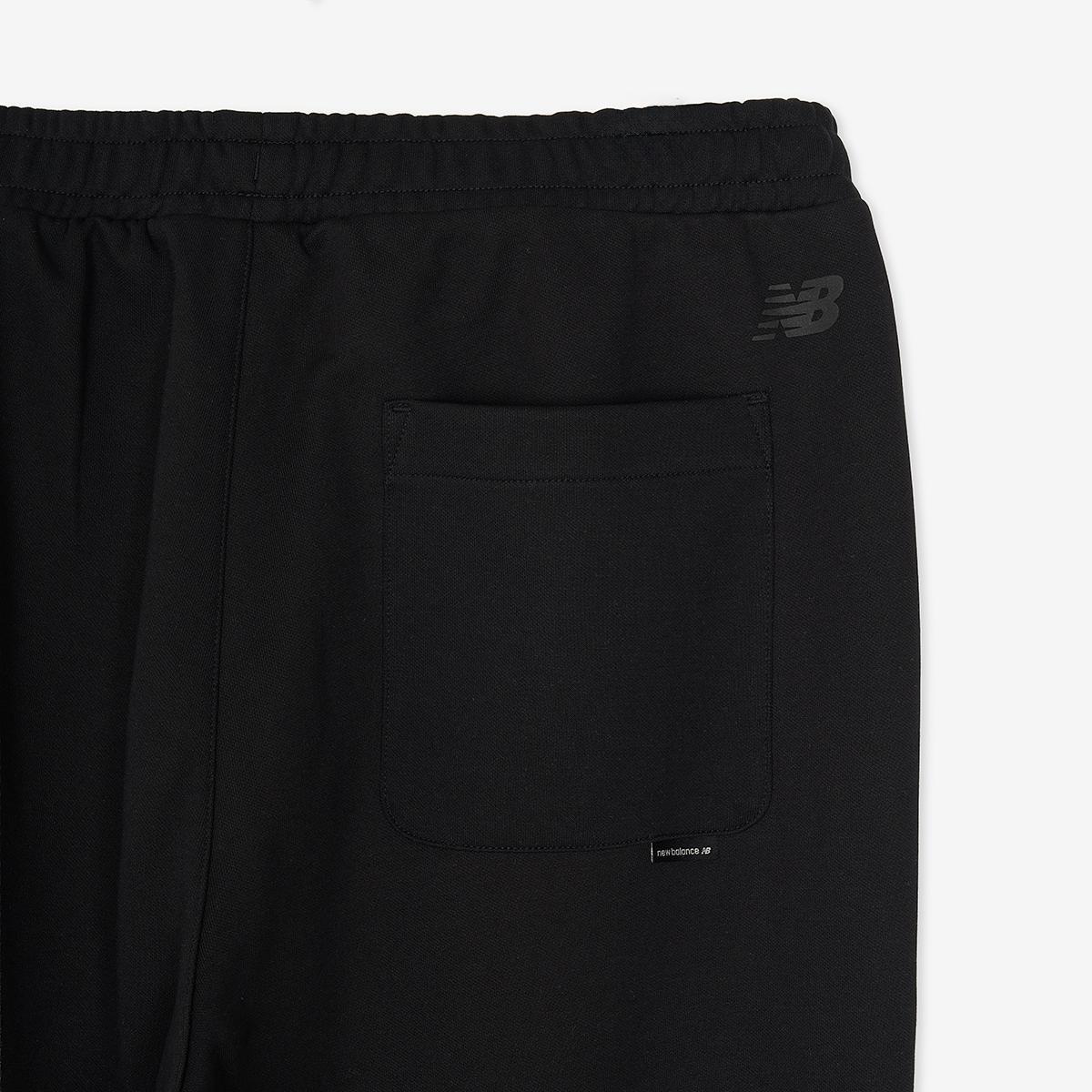 (19)Black