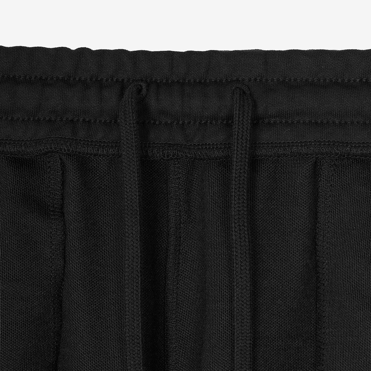 (19)Black