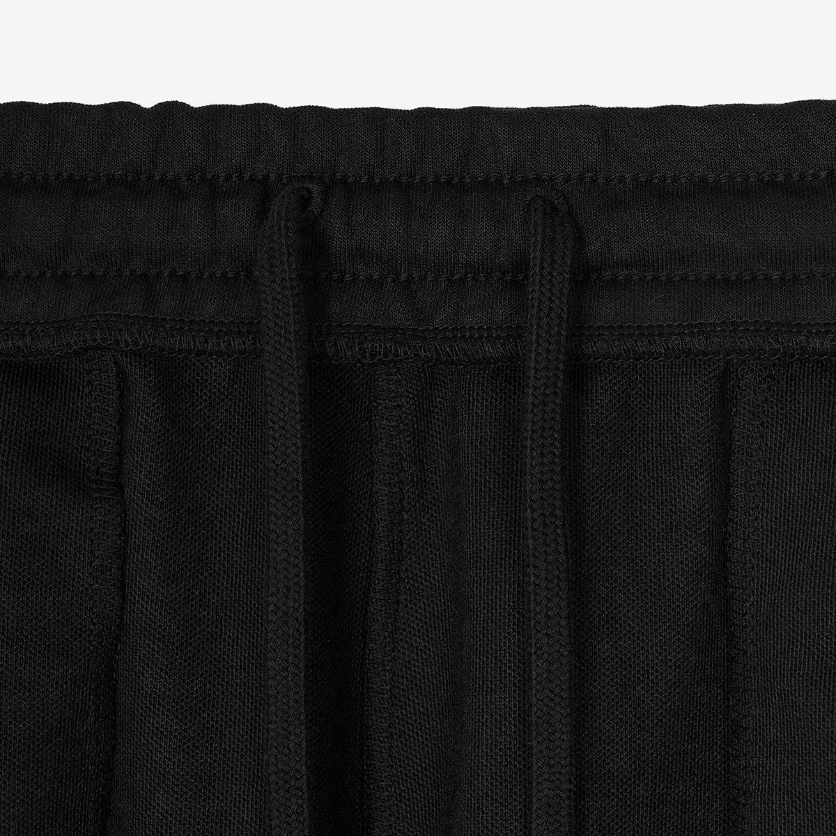(19)Black