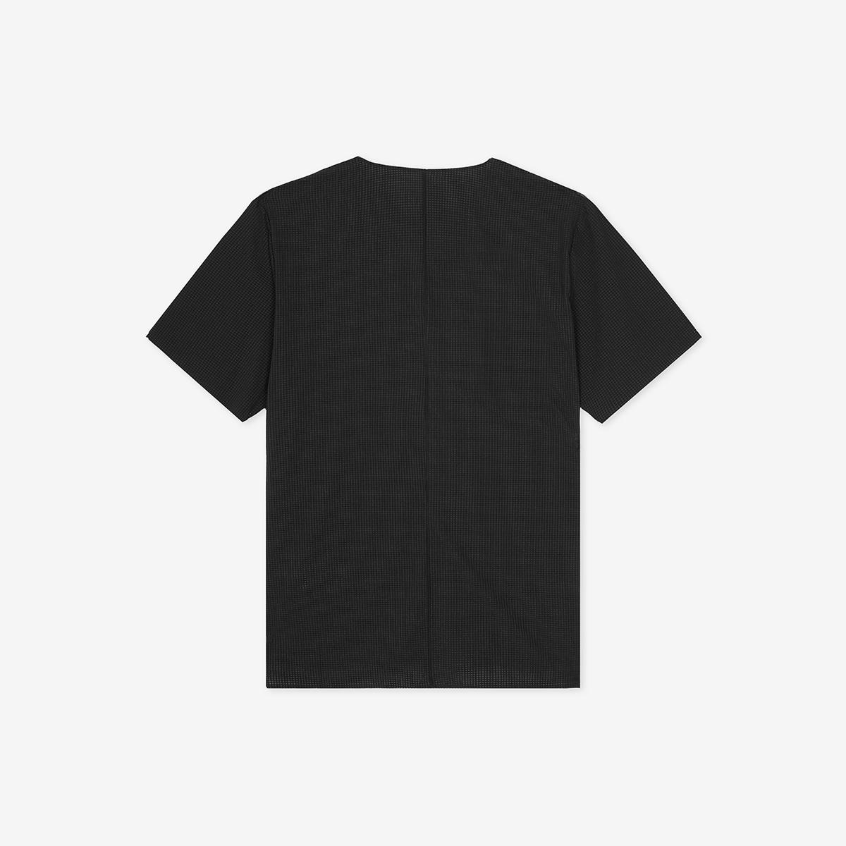 (19)Black