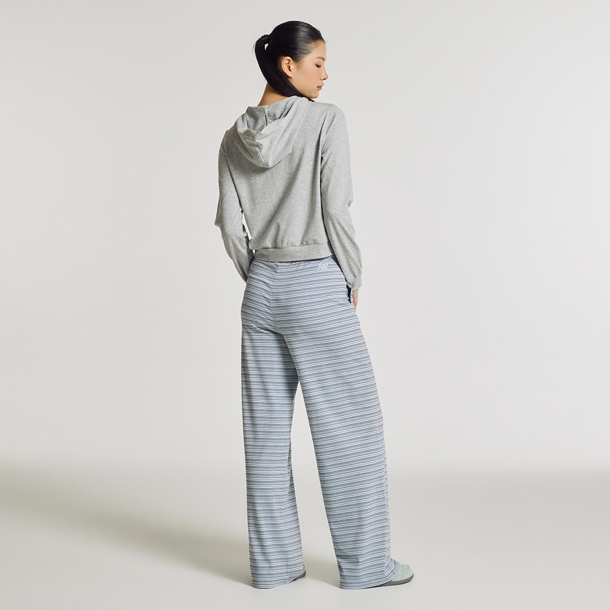 (51)Light Blue