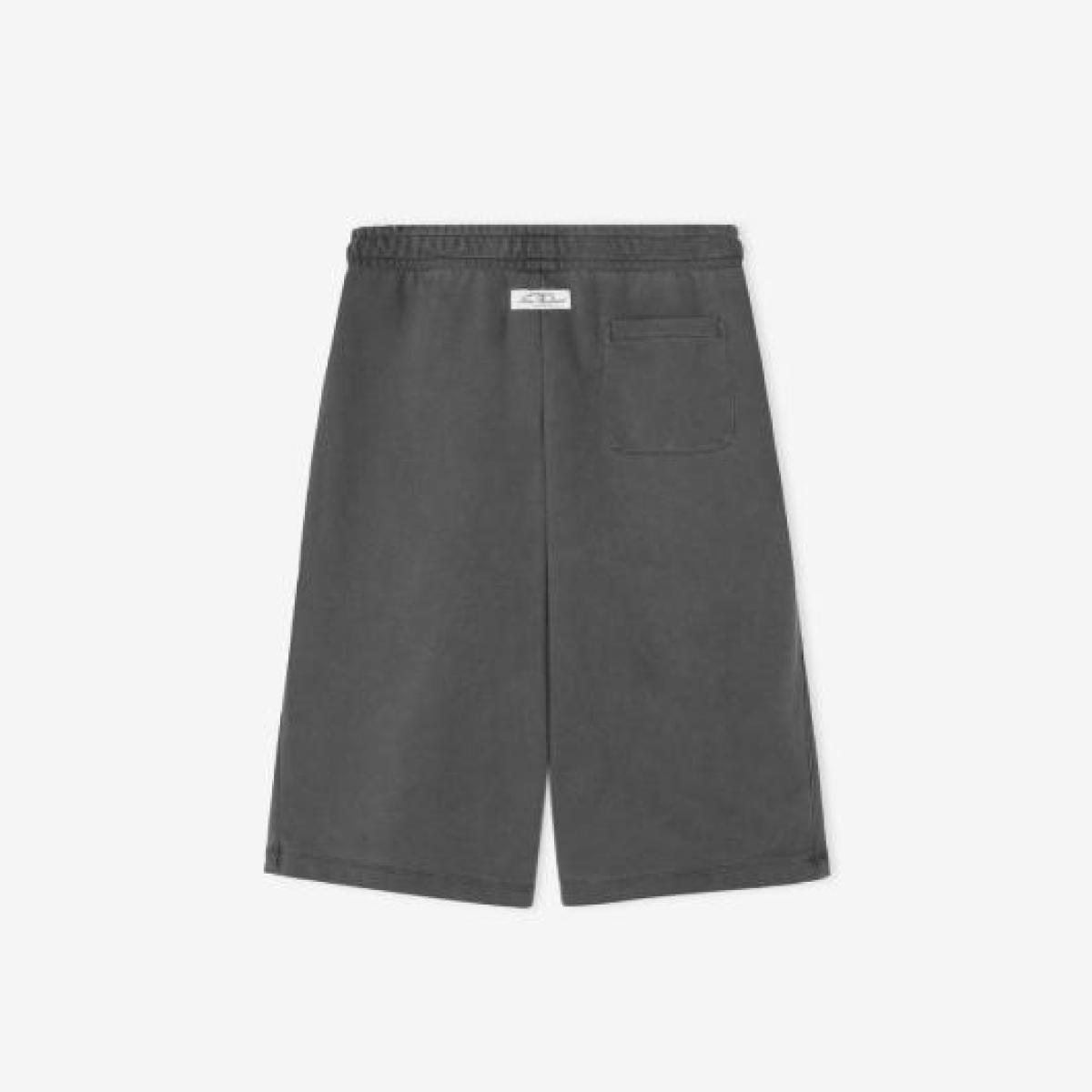 (60)Charcoal