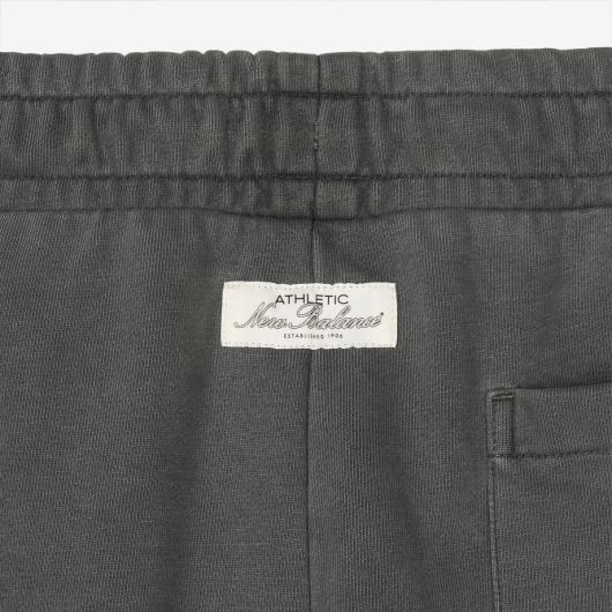 (60)Charcoal