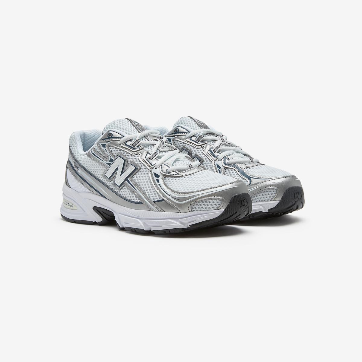 (91)Silver