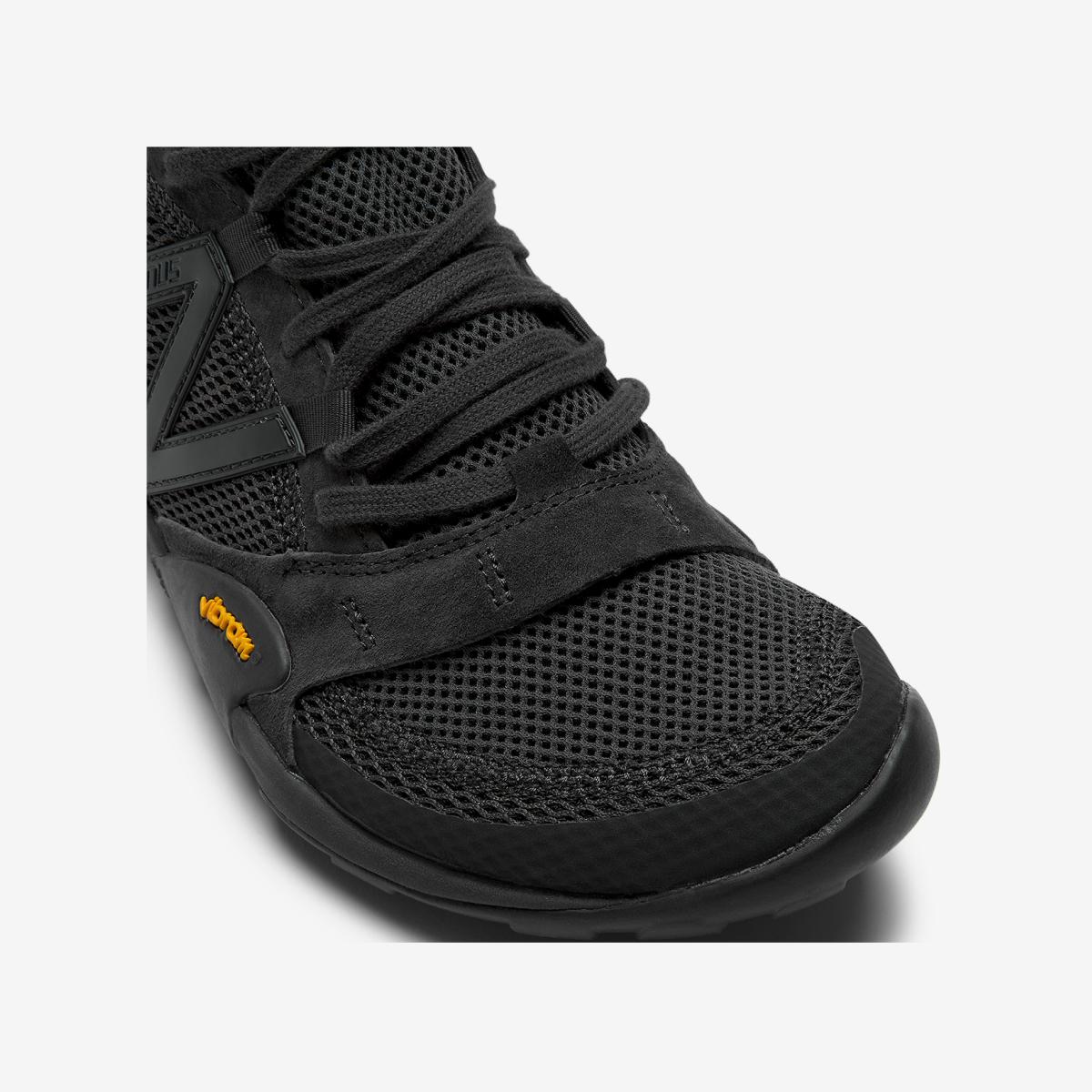 (19)Black