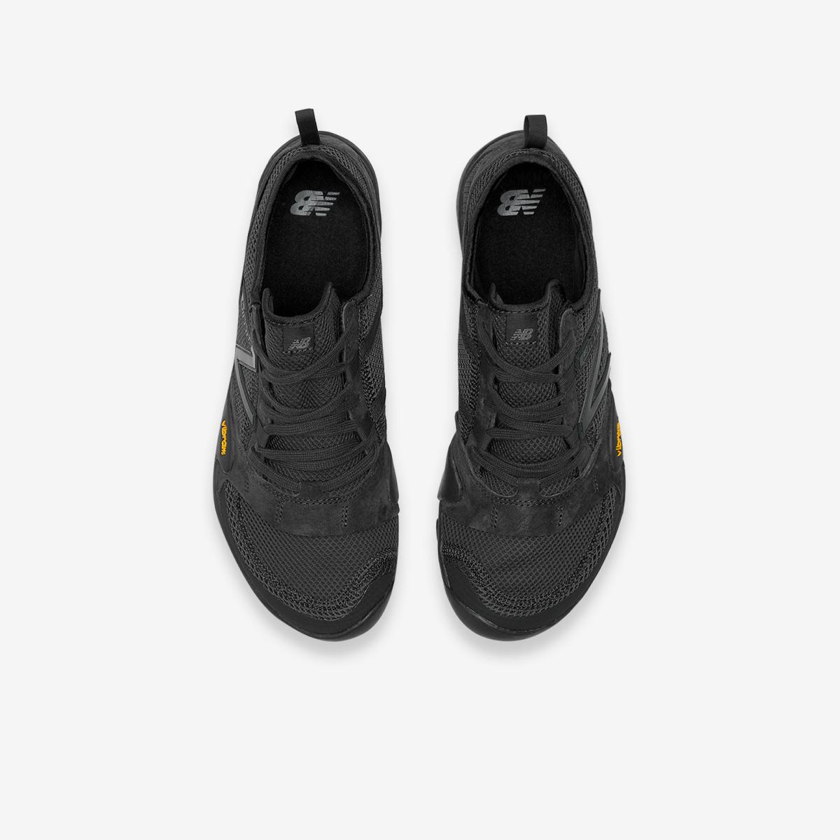 (19)Black