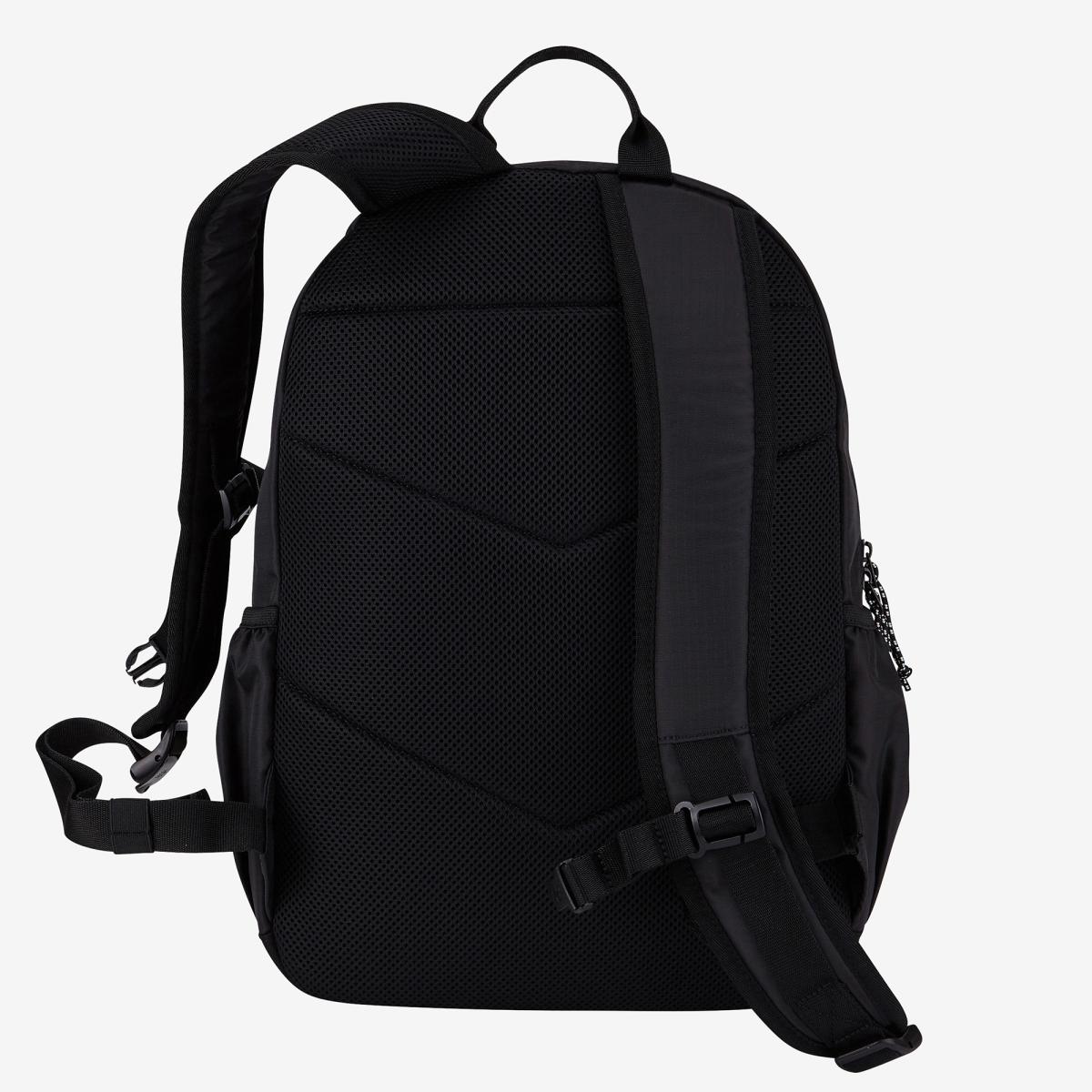 (19)Black