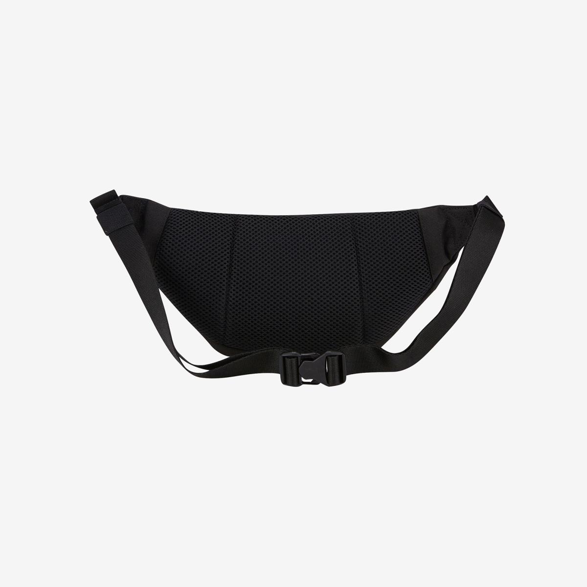 (19)Black