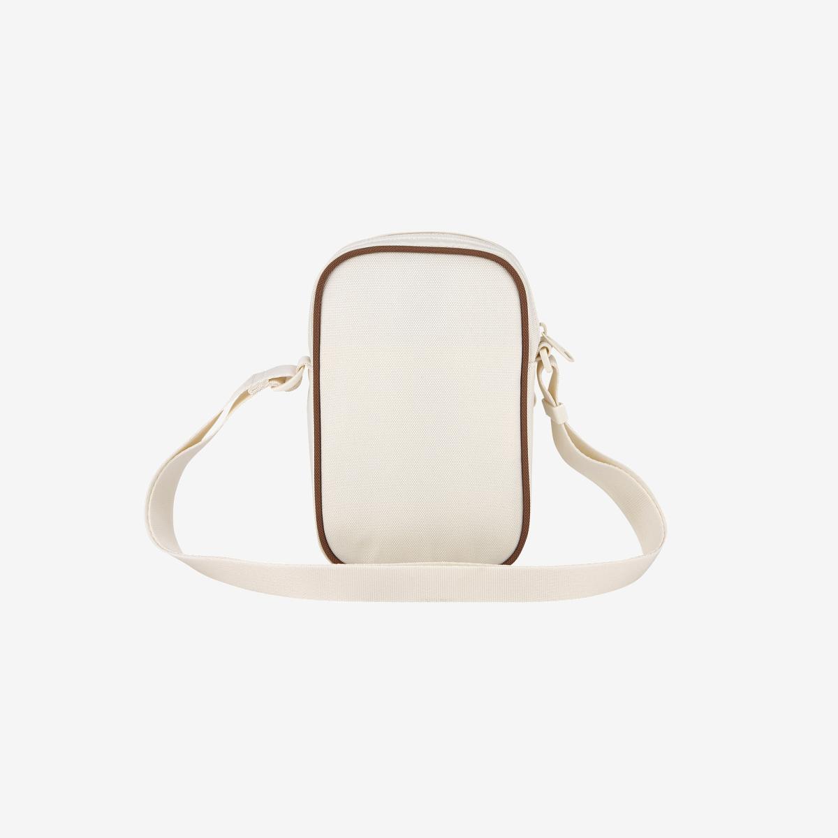 (39)Ivory