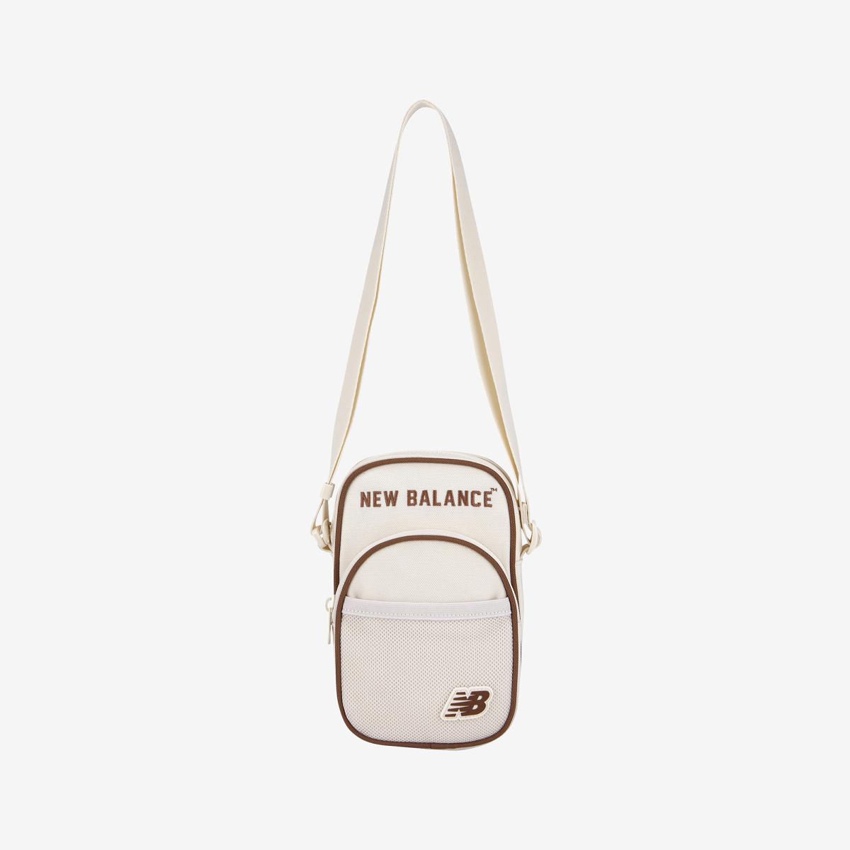 (39)Ivory