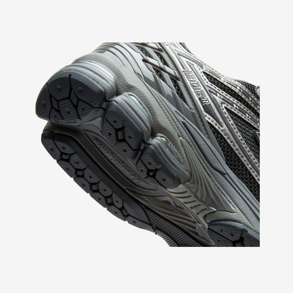 (17)Dark Gray