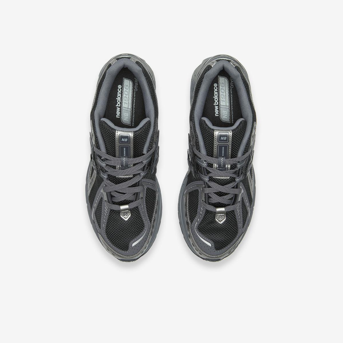(17)Dark Gray