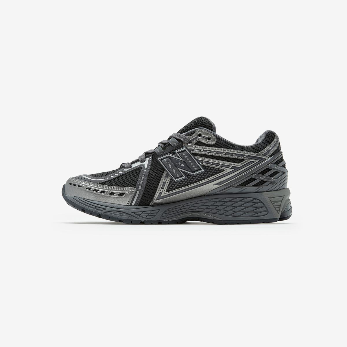 (17)Dark Gray
