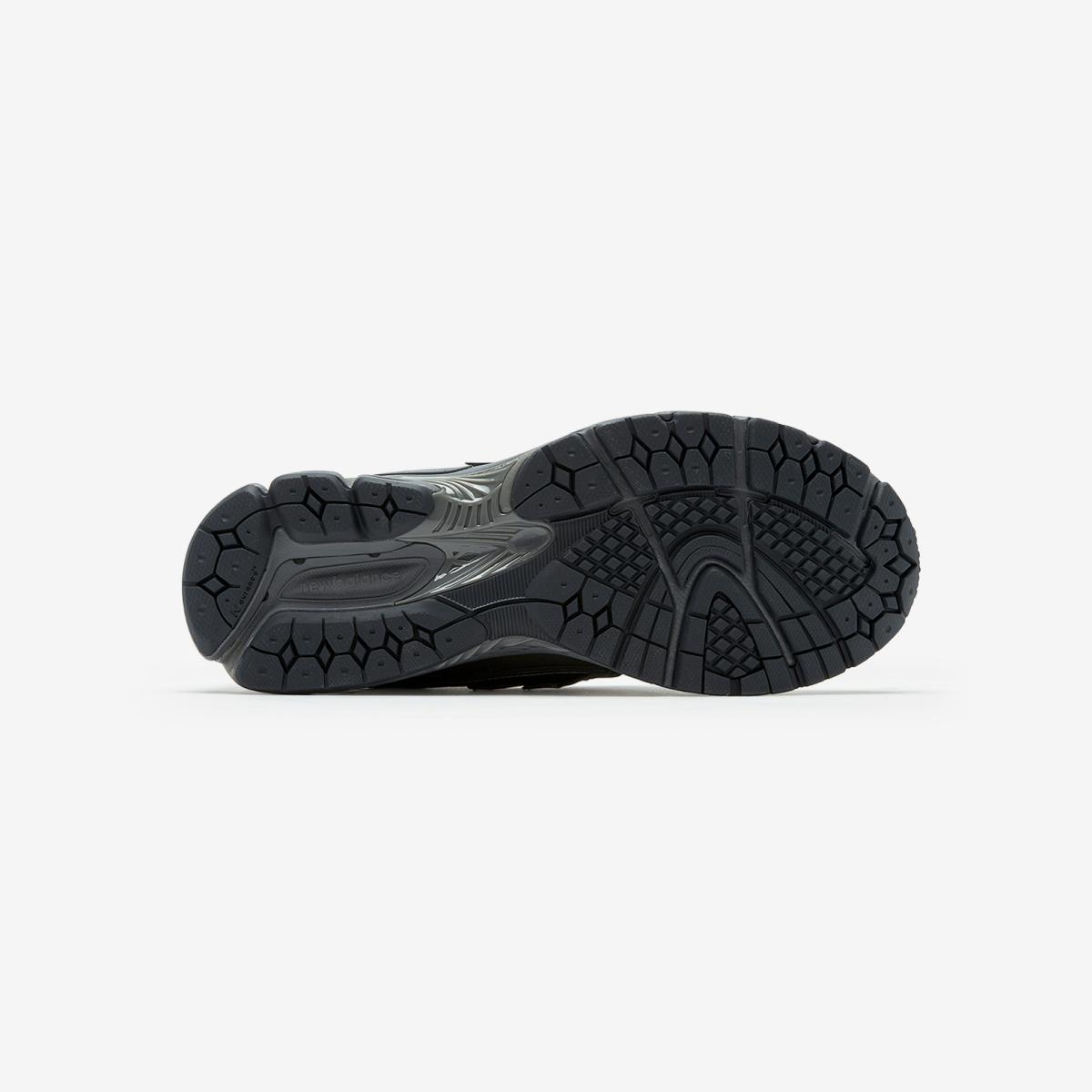 (17)Dark Gray