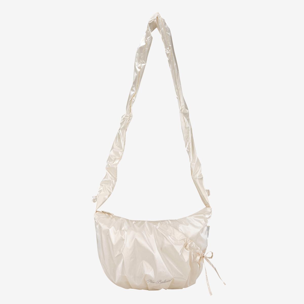 (39)Ivory