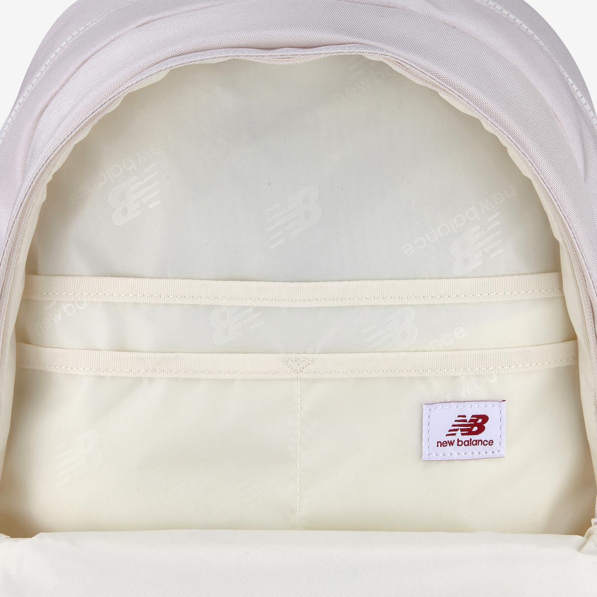 (39)Ivory