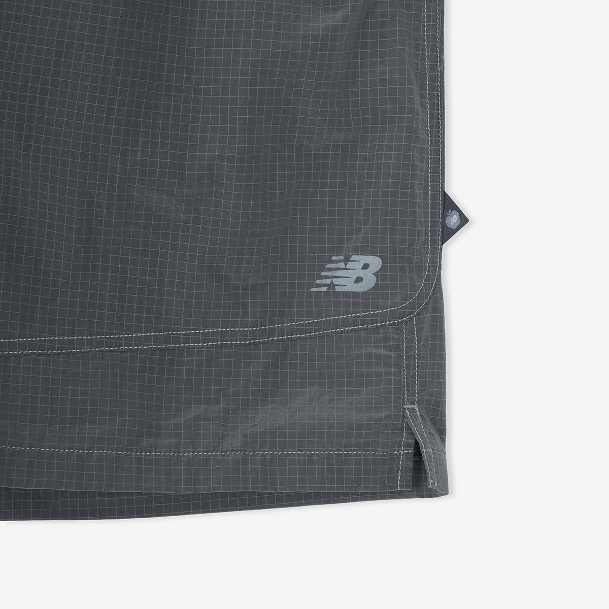 (60)Charcoal
