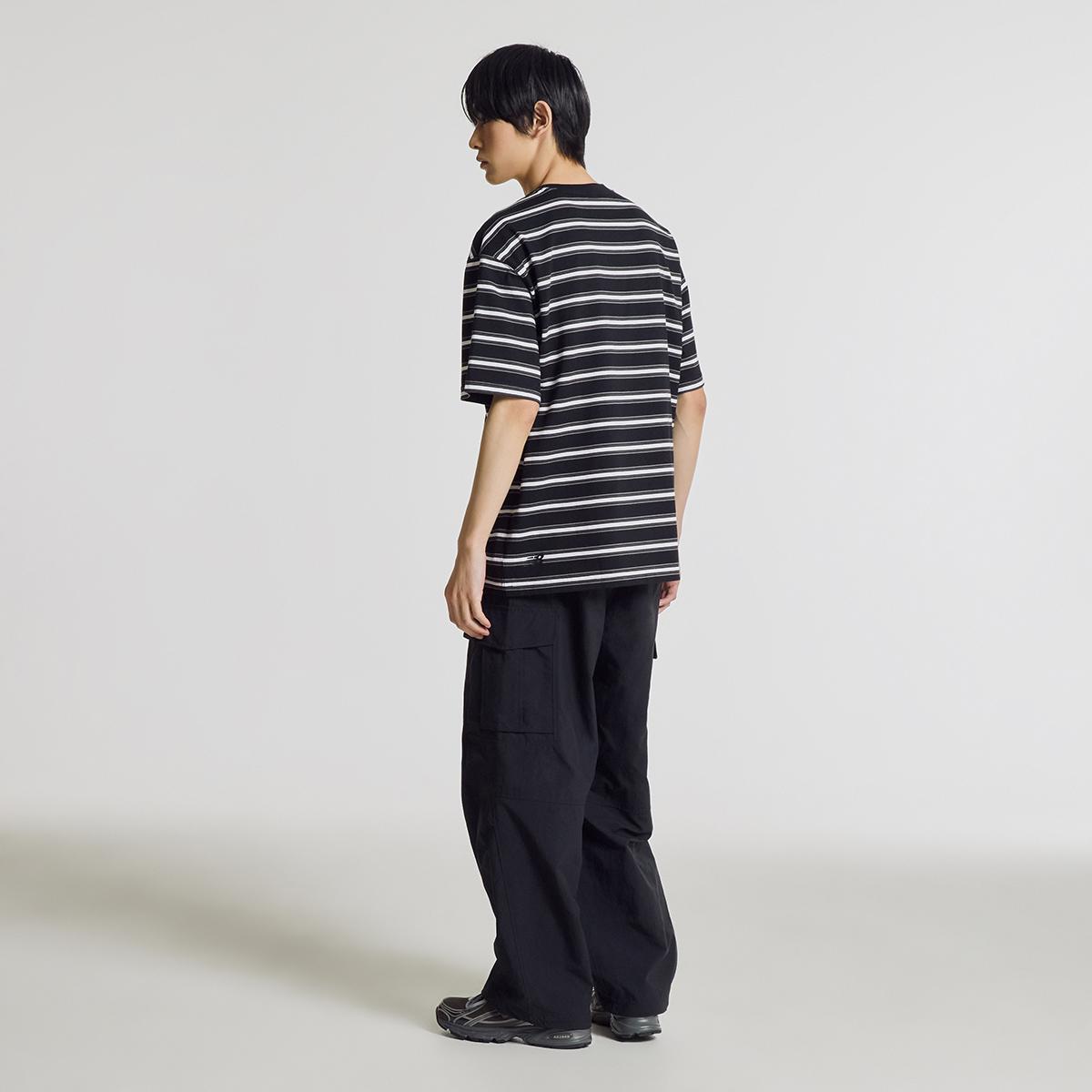 (19)Black