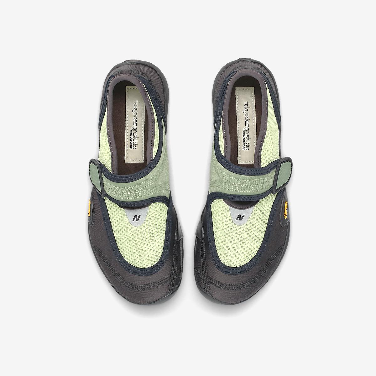 (41)Light Green
