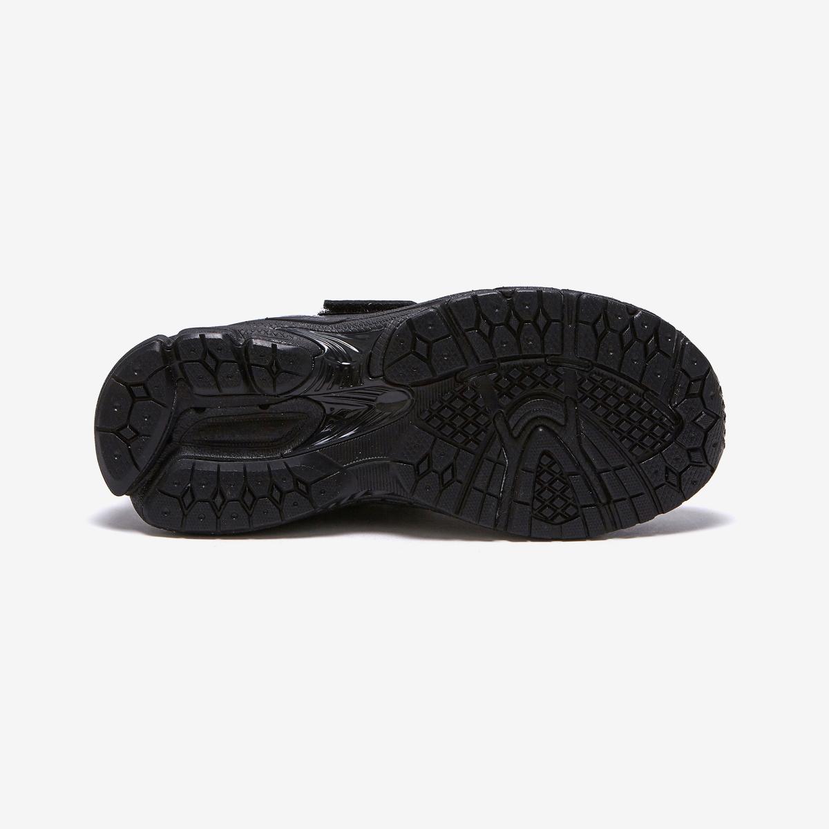 (19)Black