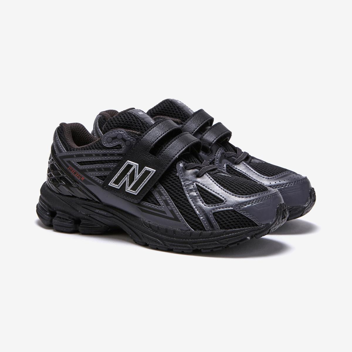 (19)Black