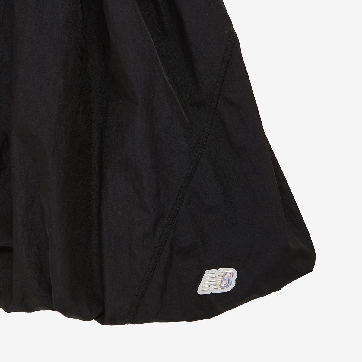 (19)Black